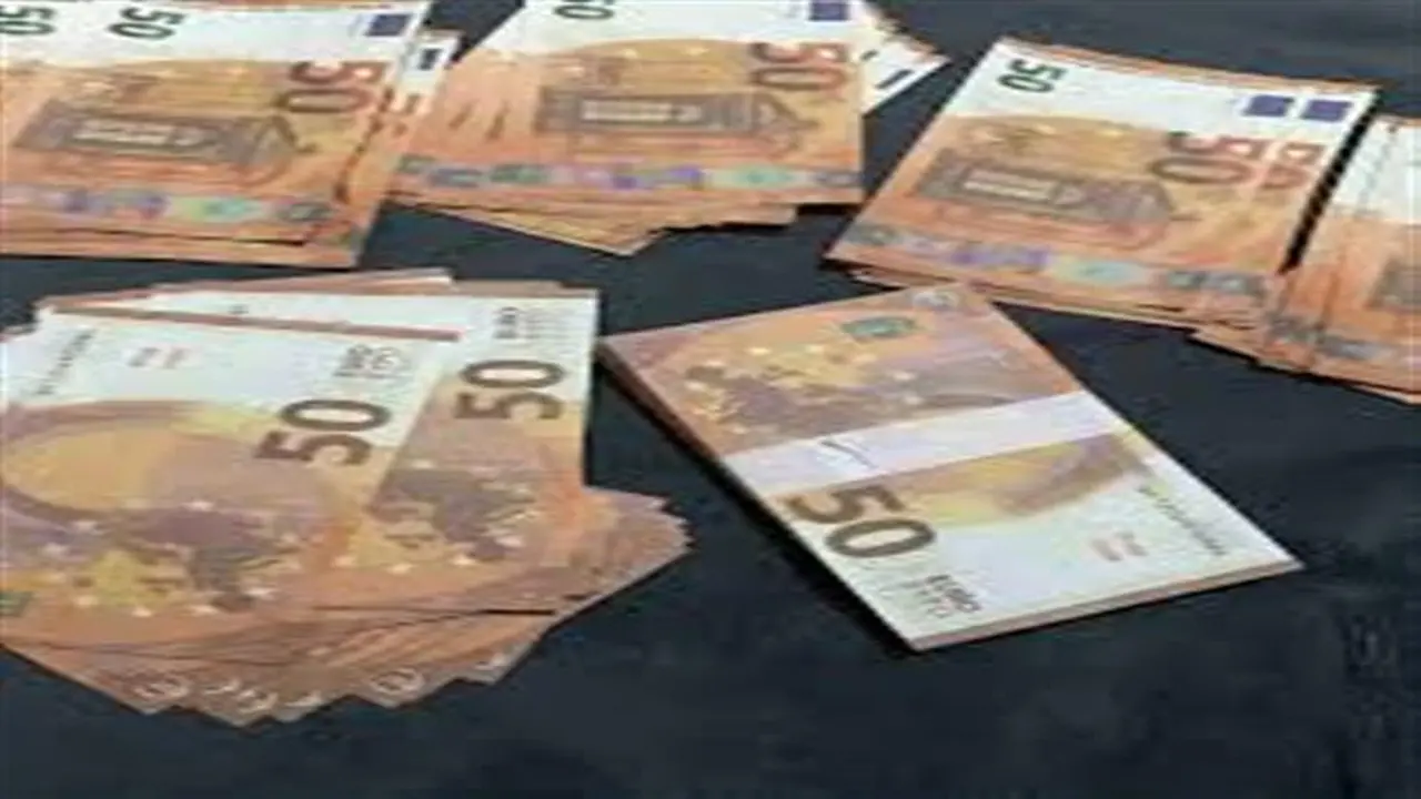 تحركات مفاجئة.. سعر اليورو مقابل الجنيه داخل البنوك المصرية بمنتصف تعاملات الأسبوع 2026